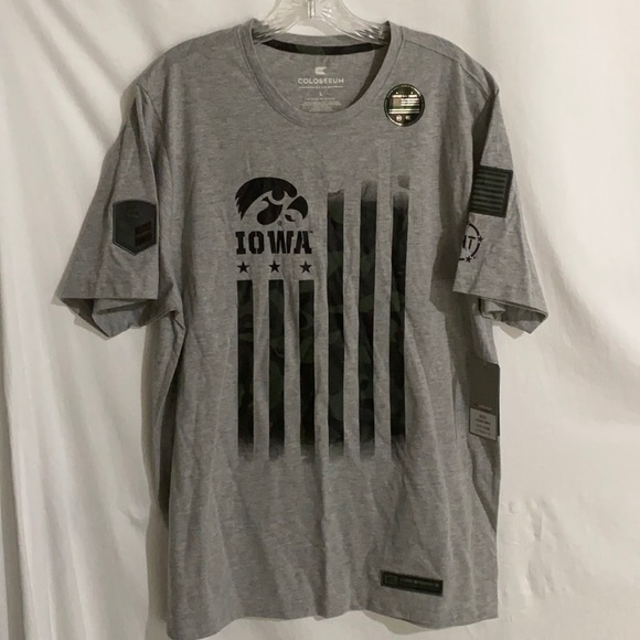 Colosseum Other - NWT OHT Camo Iowa Hawkeyes T-Shirt mens sizeL